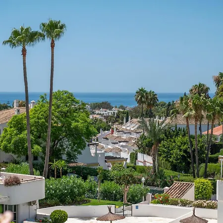 Luxury 2br Near Puerto Banus W Sea Views شقة