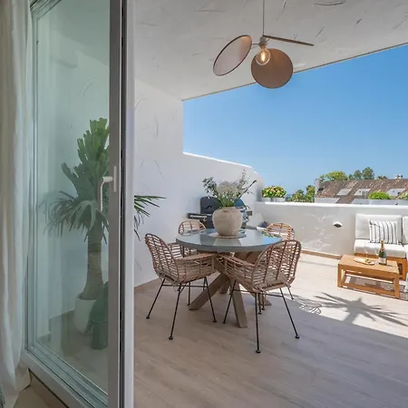Luxury 2br Near Puerto Banus W Sea Views ماربيا