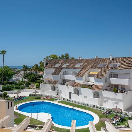 Luxury 2br Near Puerto Banus W Sea Views شقة