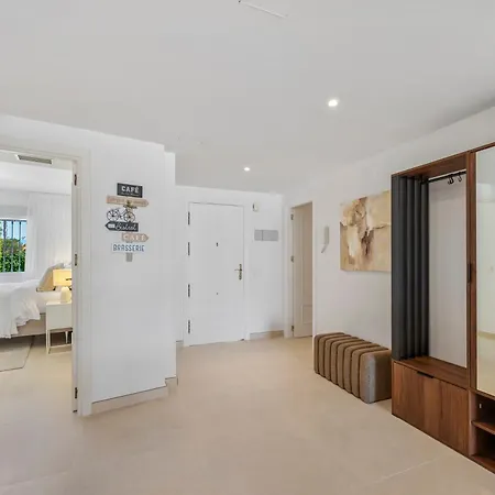 شقة Luxury 2br Near Puerto Banus W Sea Views ماربيا