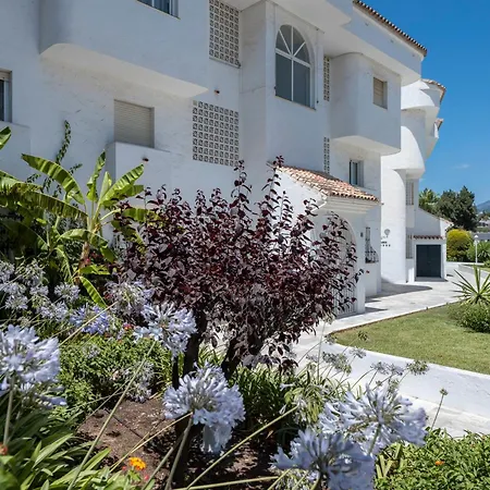 Luxury 2br Near Puerto Banus W Sea Views ماربيا